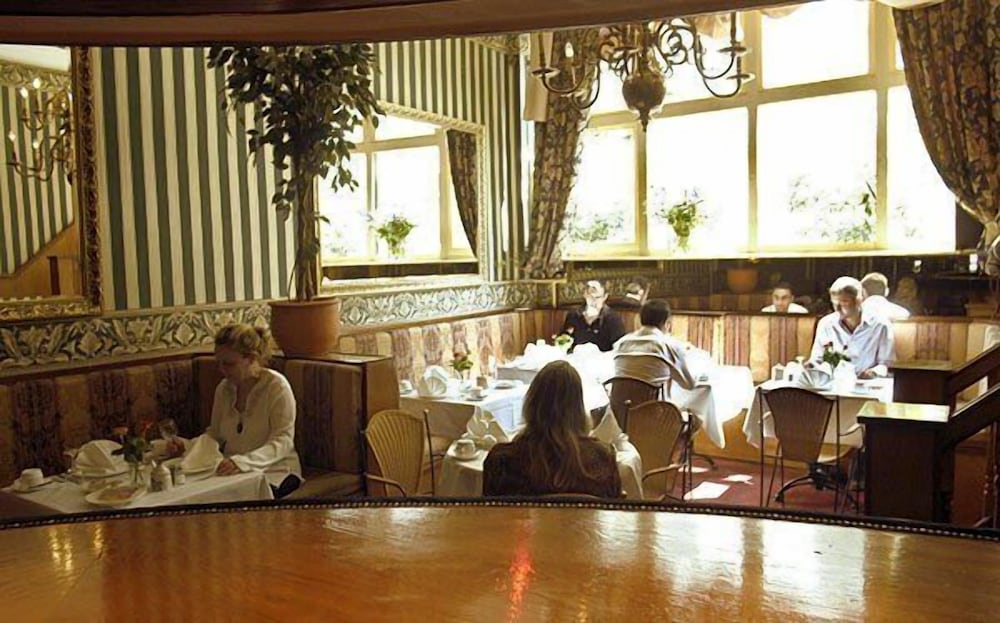 Фото Rembrandtplein Hotel