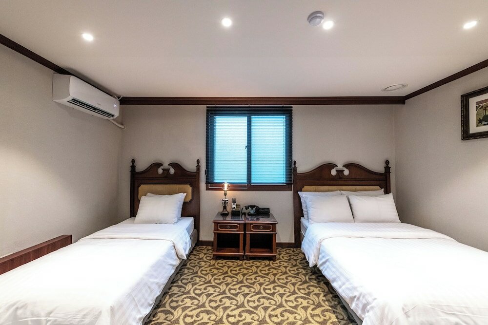 Фото New Chonji Hotel