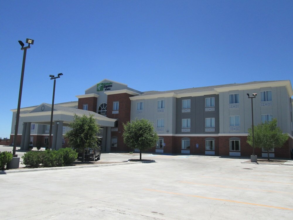 Фото Holiday Inn Express Hotel and Suites Fort Stockton, an Ihg Hotel