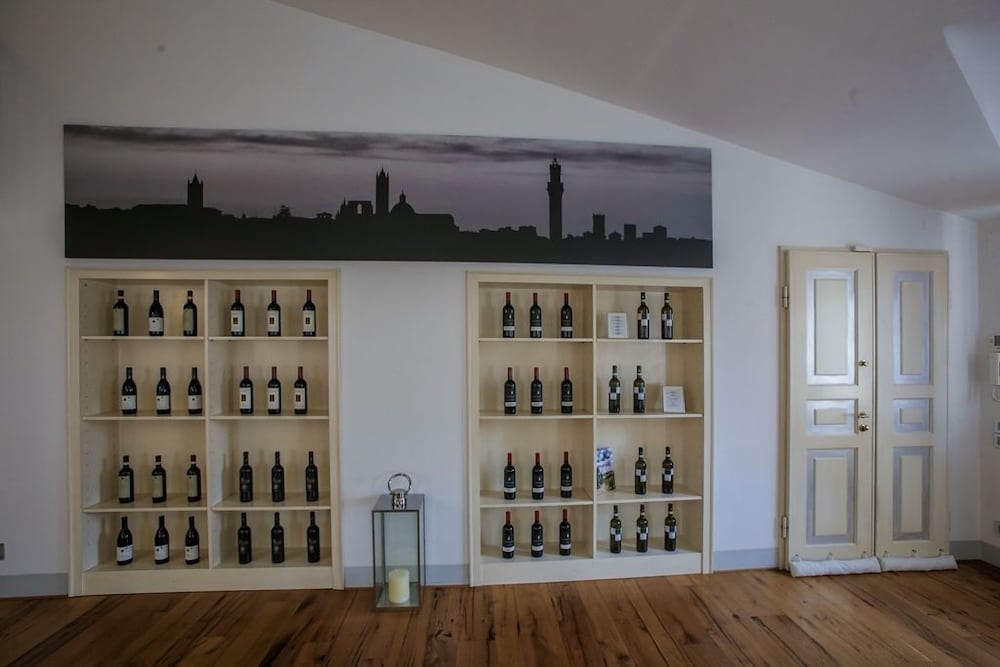 Фото B&b Le Logge Luxury Rooms