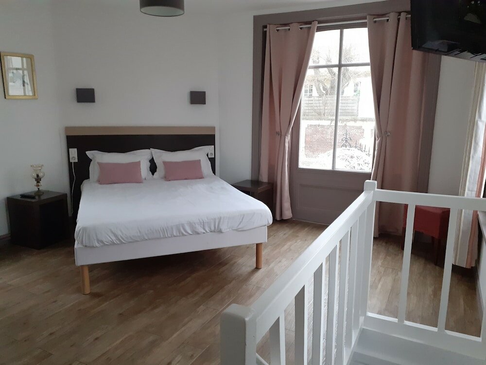 Фото Hôtel La Bonne Adresse