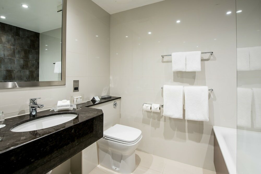 Фото Holiday Inn London - Kensington High St., an Ihg Hotel