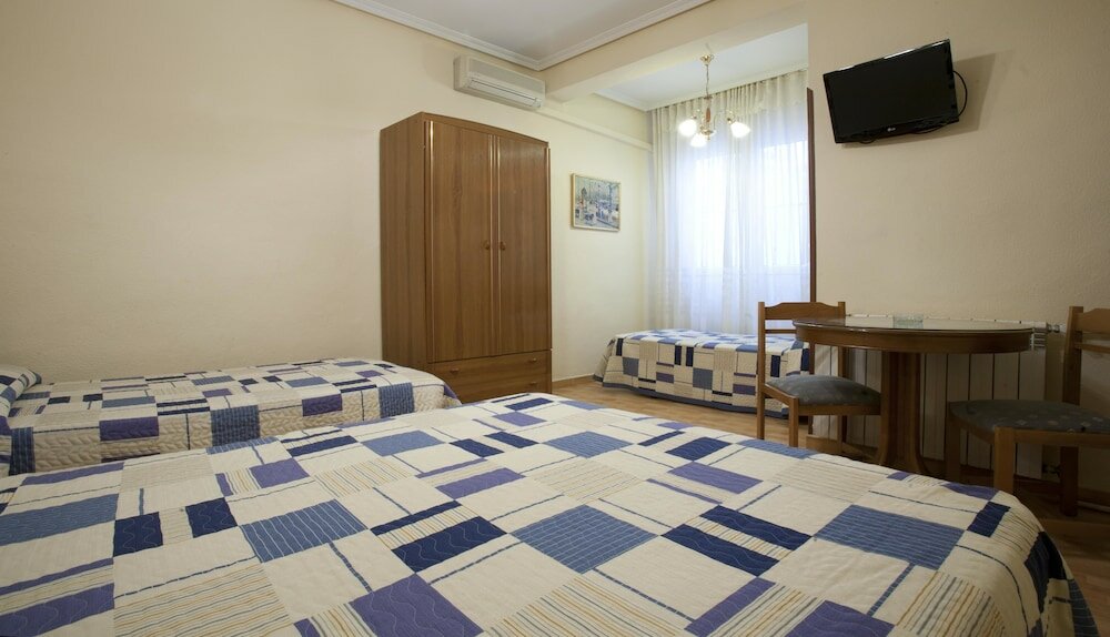 Фото Hostal Maria Luisa