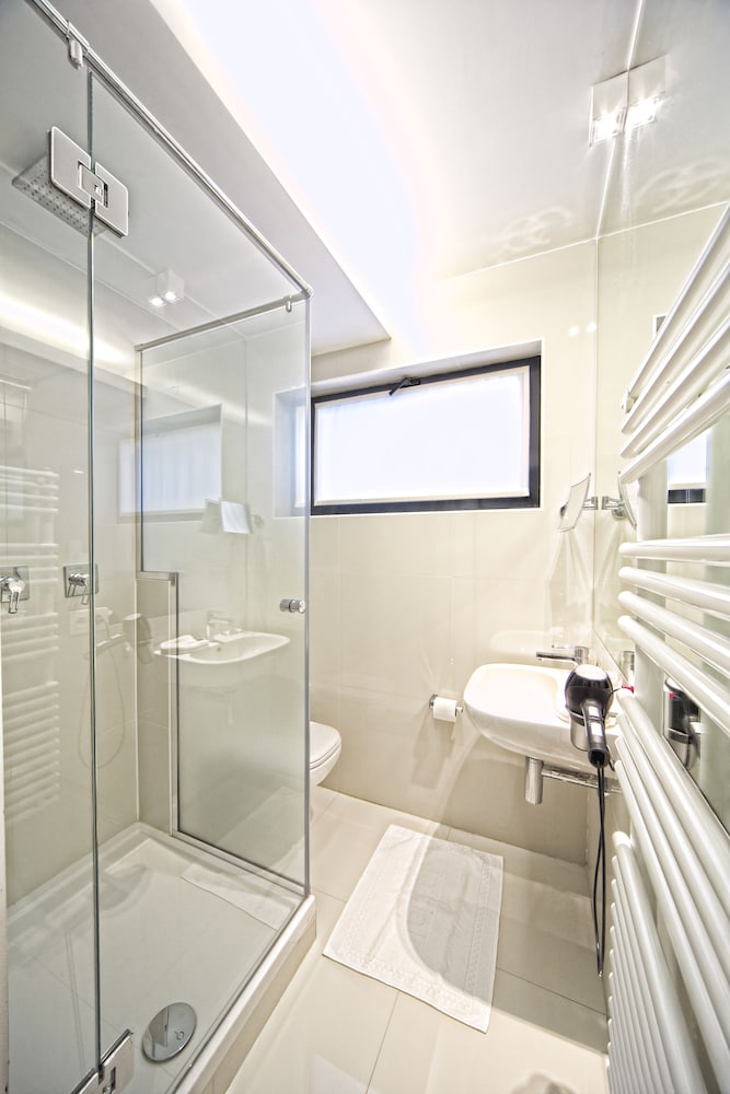 Фото Neufchatel Belgian Hotel