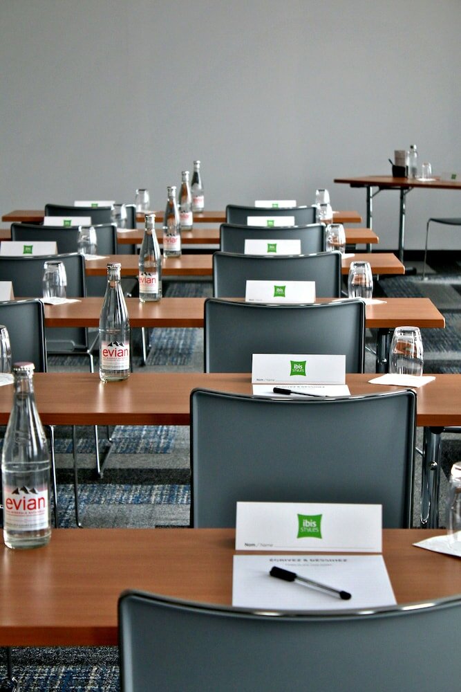 Фото Ibis Styles Avignon Sud