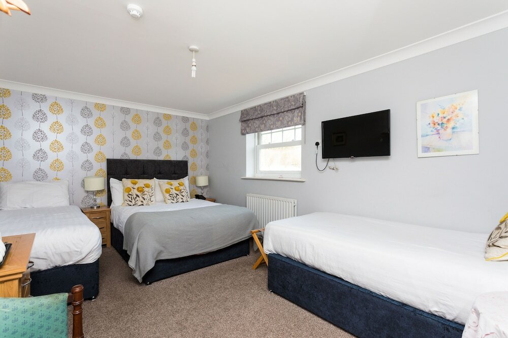 Фото The Lawn Guest House