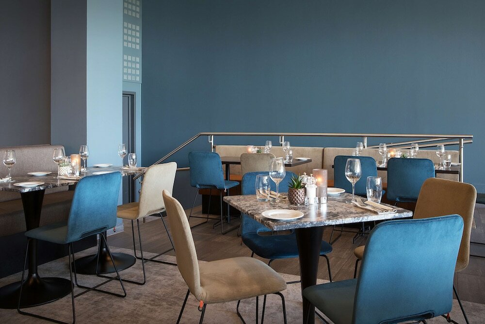 Фото Park Inn by Radisson Oslo Airport Hotel West