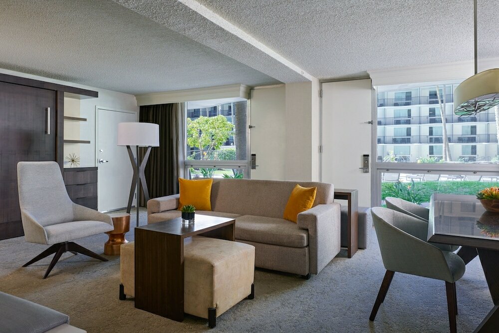 Фото Los Angeles Airport Marriott