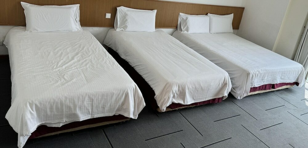 Фото New Cape Inn