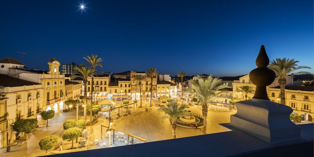 Фото Hotel Ilunion Mérida Palace