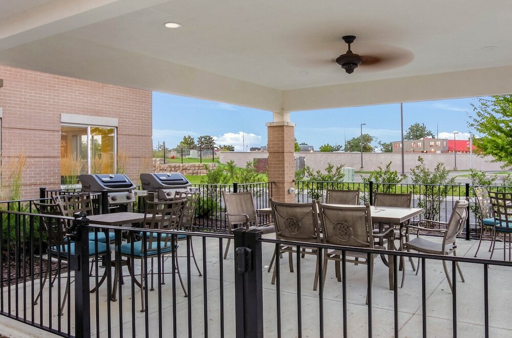 Фото Candlewood Suites Brighton, an Ihg Hotel