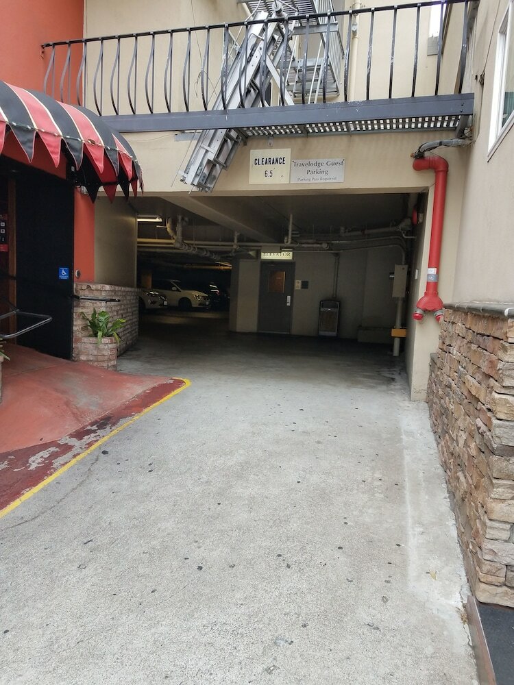 Фото Travelodge by Wyndham San Francisco Bay