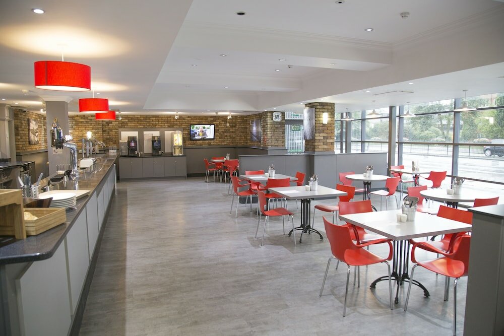 Фото Ibis Hull City Centre