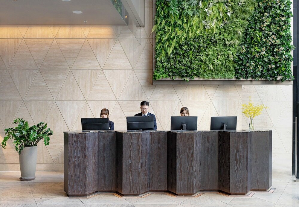 Фото The Emperor Hotel