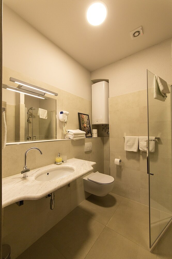 Фото Tifani Luxury Rooms 2