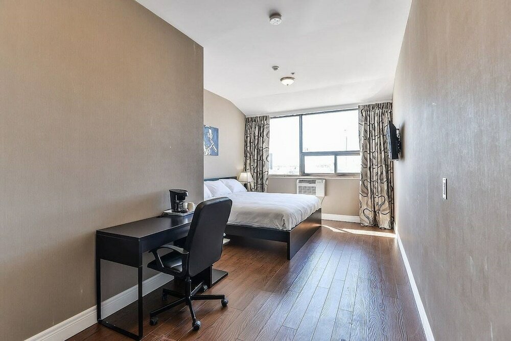 Фото Nu Hotel Toronto