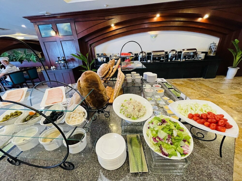 Фото The Tray Hotel