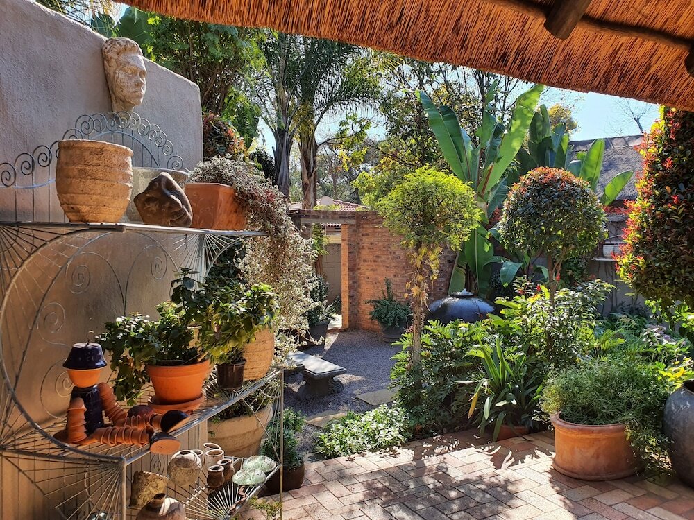 Фото Waterhouse Guest Lodges 202 Lawley Street