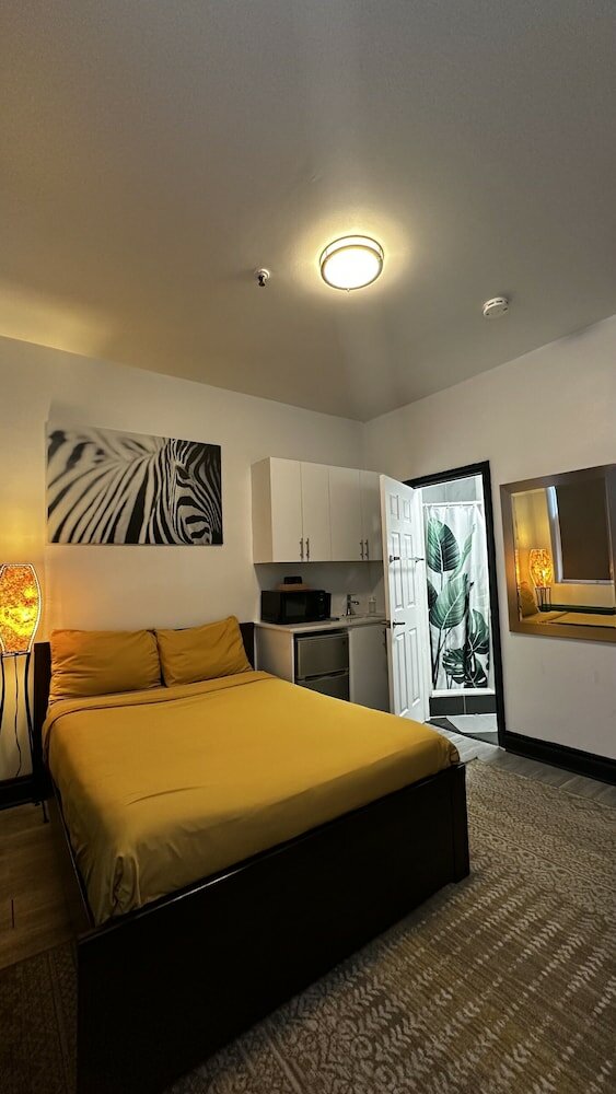 Фото Palmerston Hotel