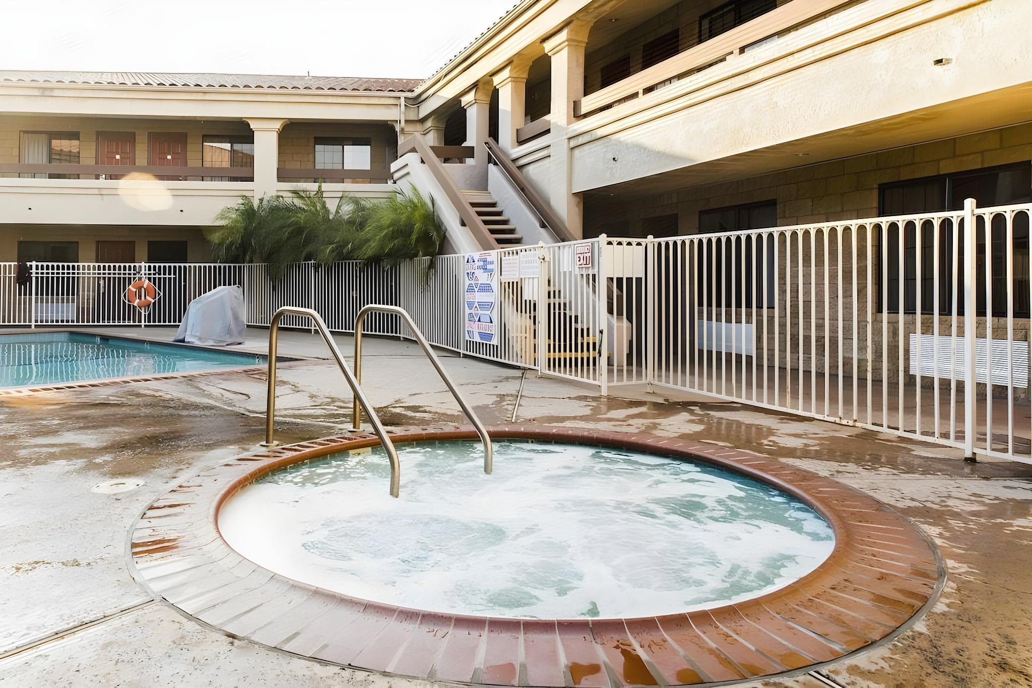 Фото Premier Inns Thousand Oaks