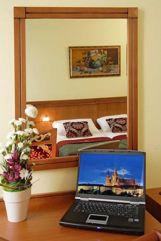 Фото Green Garden Hotel