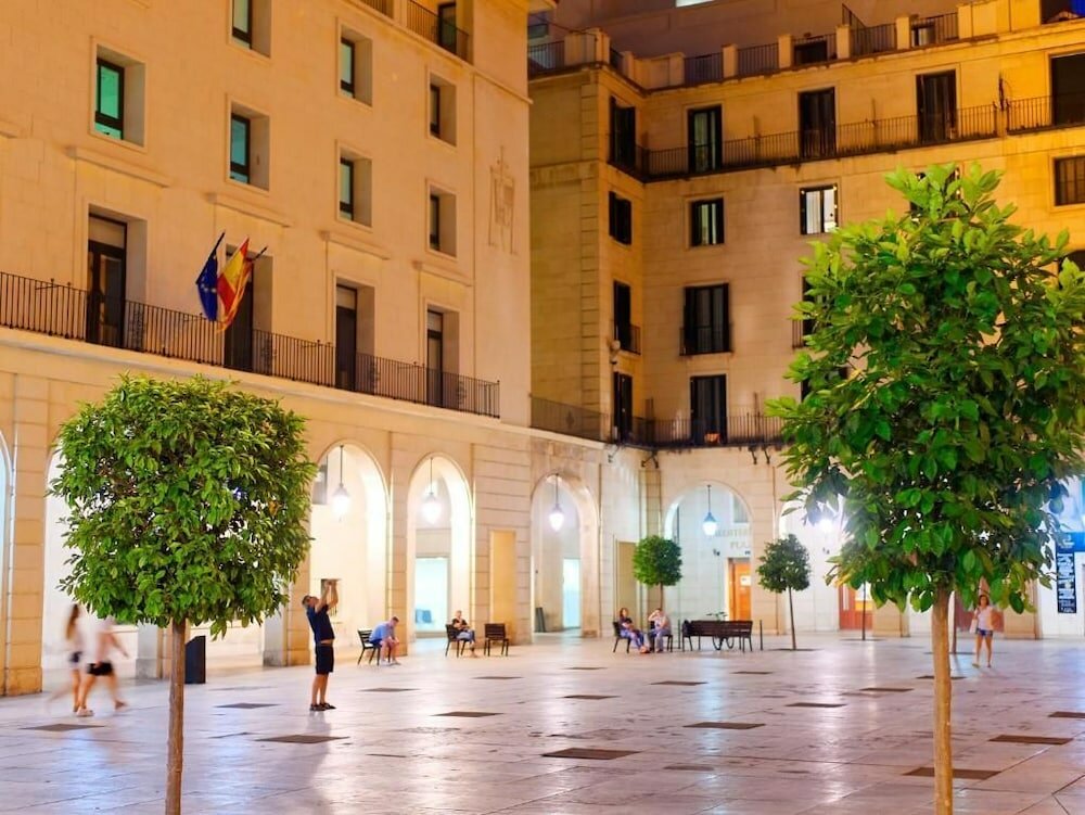 Фото Casa Alberola Alicante, Curio Collection by Hilton