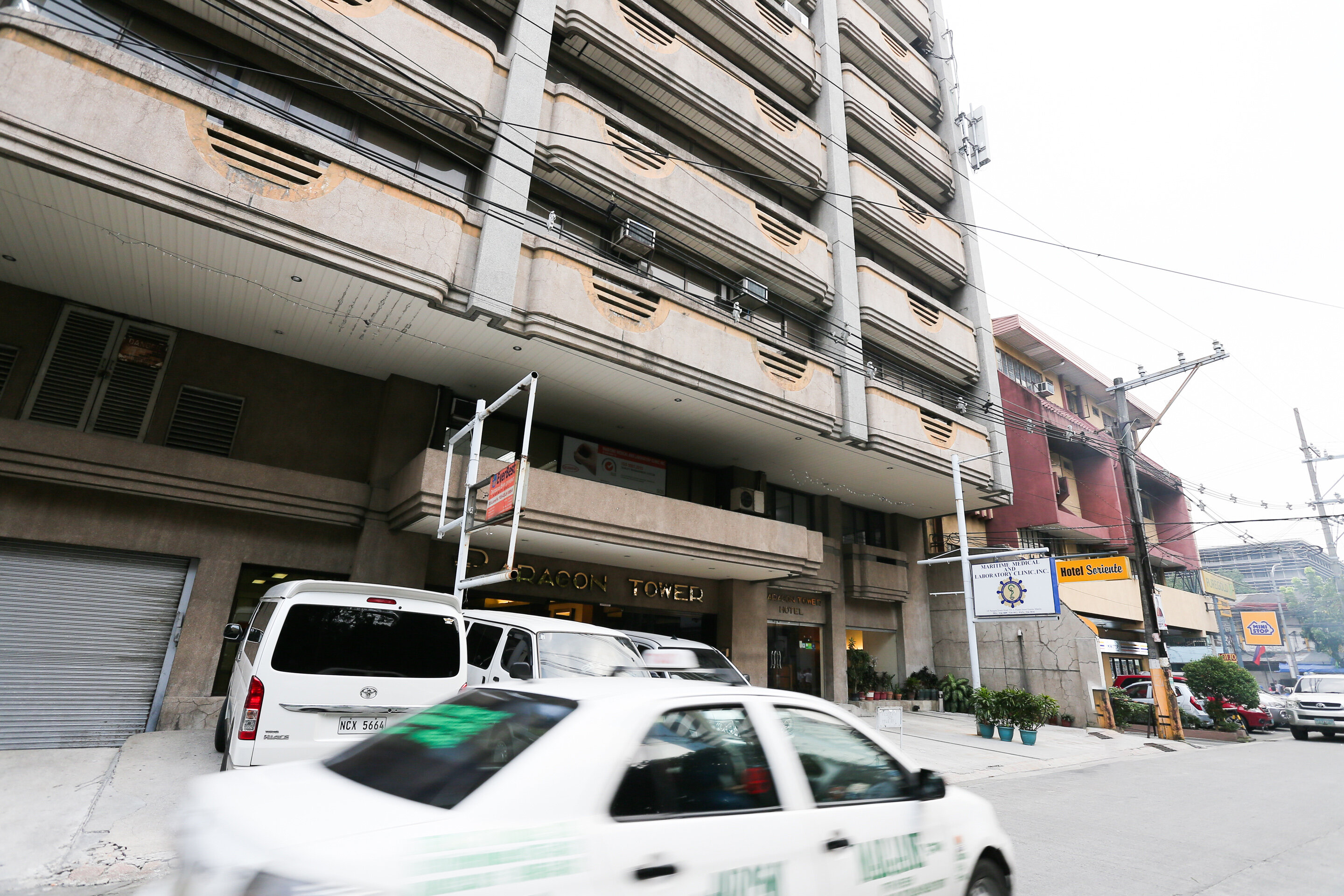 Фото Paragon Tower Hotel