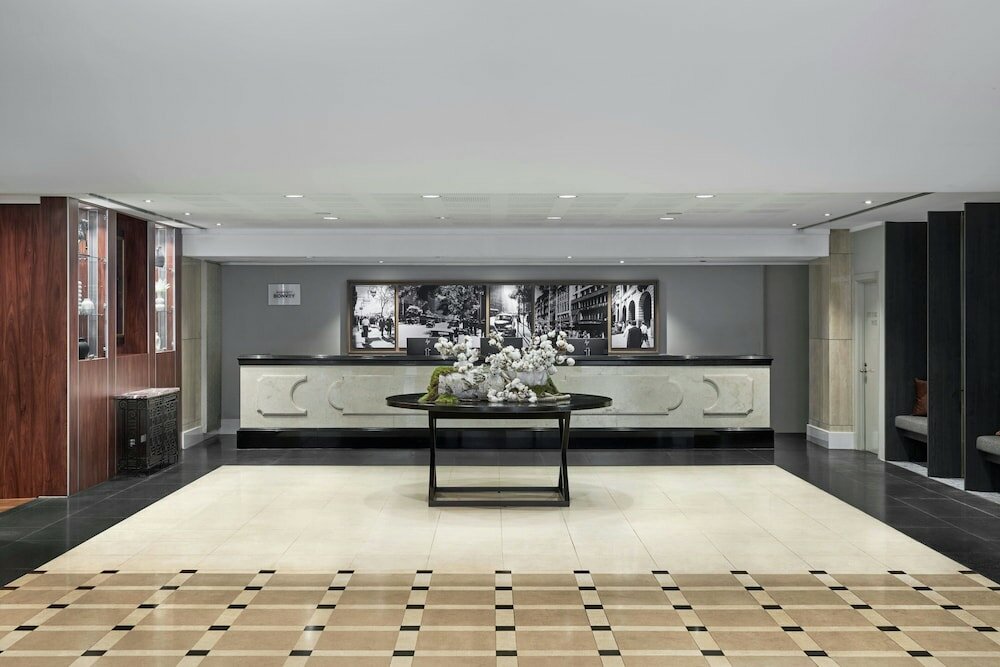 Фото Melbourne Marriott Hotel