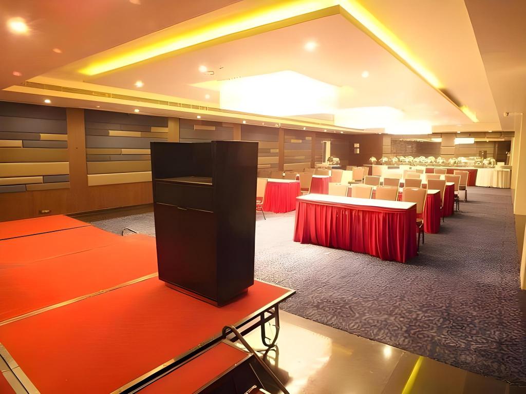 Фото Hotel Regalia Tirupati