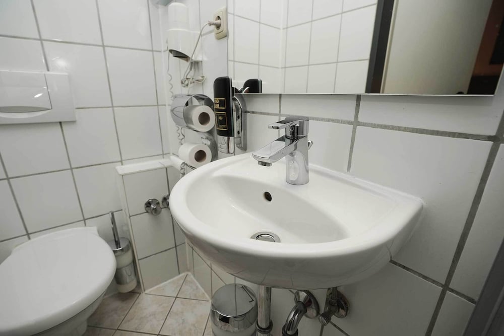 Фото Hotel Little Paris