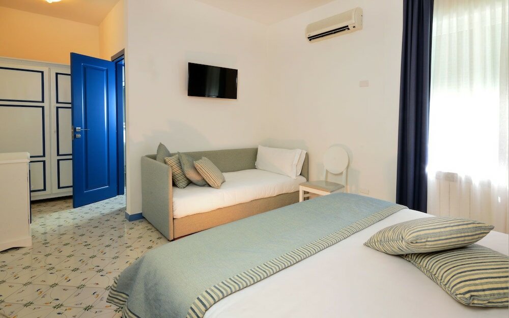 Фото Cala Moresca Hotel