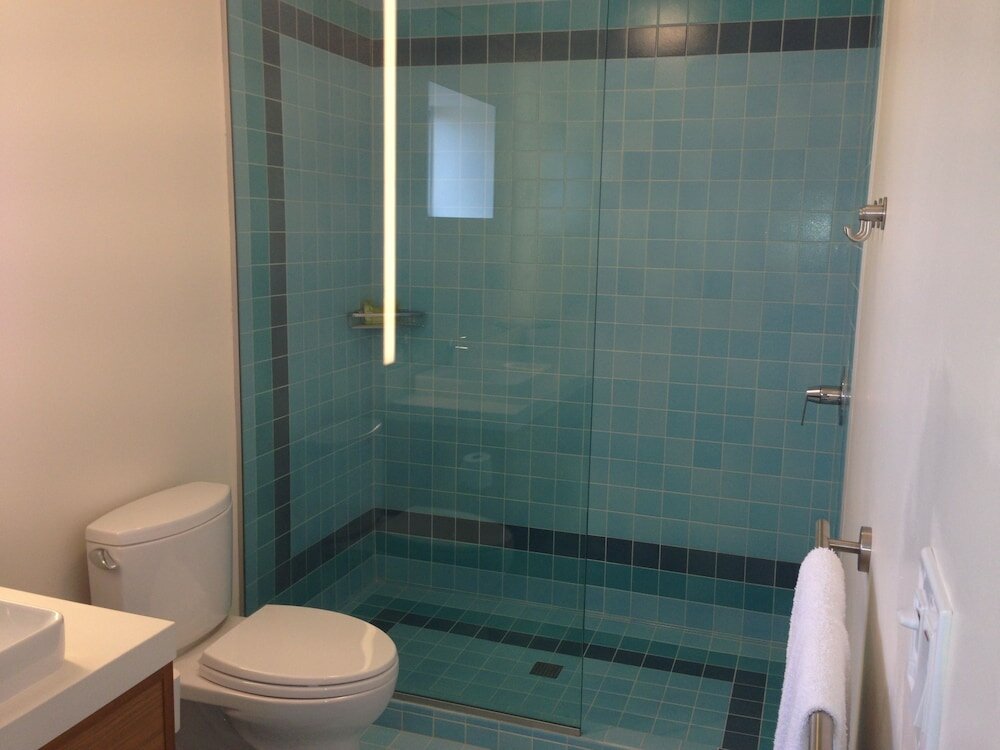 Фото Beverly Laurel Hotel