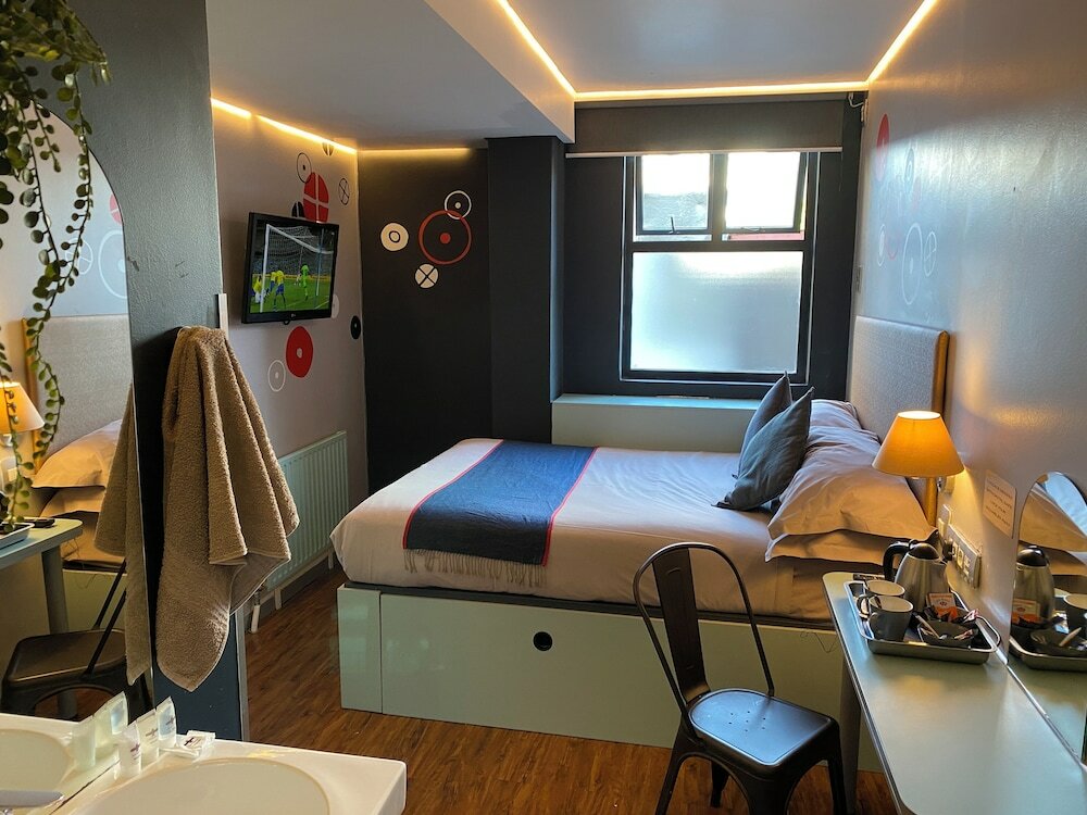 Фото Bannister Hotel