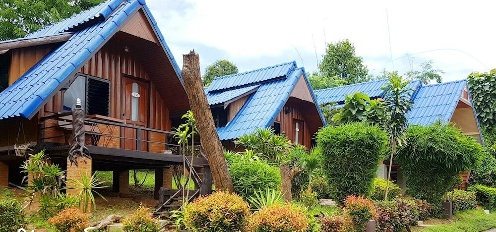 Фото Banphu Montalang Resort