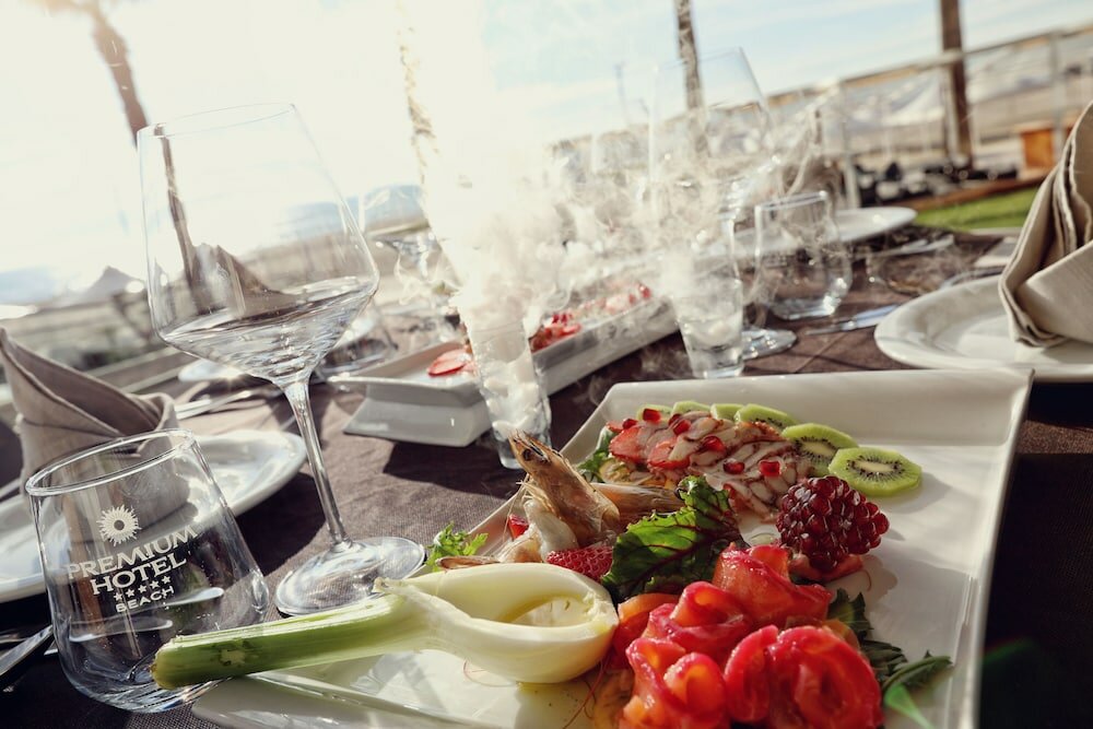 Фото Premium Beach Hotel