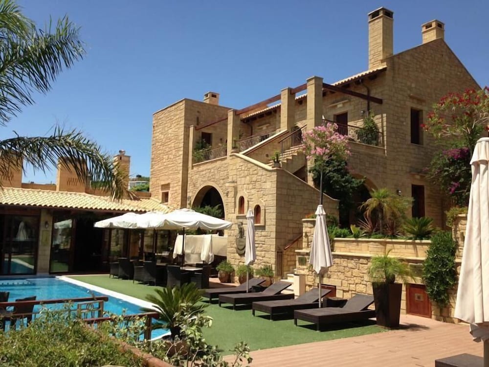 Фото Palazzo Loupassi Boutique Villas