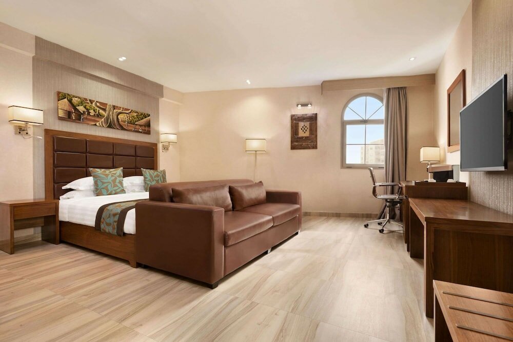 Фото Days Hotel and Suites by Wyndham Dakar