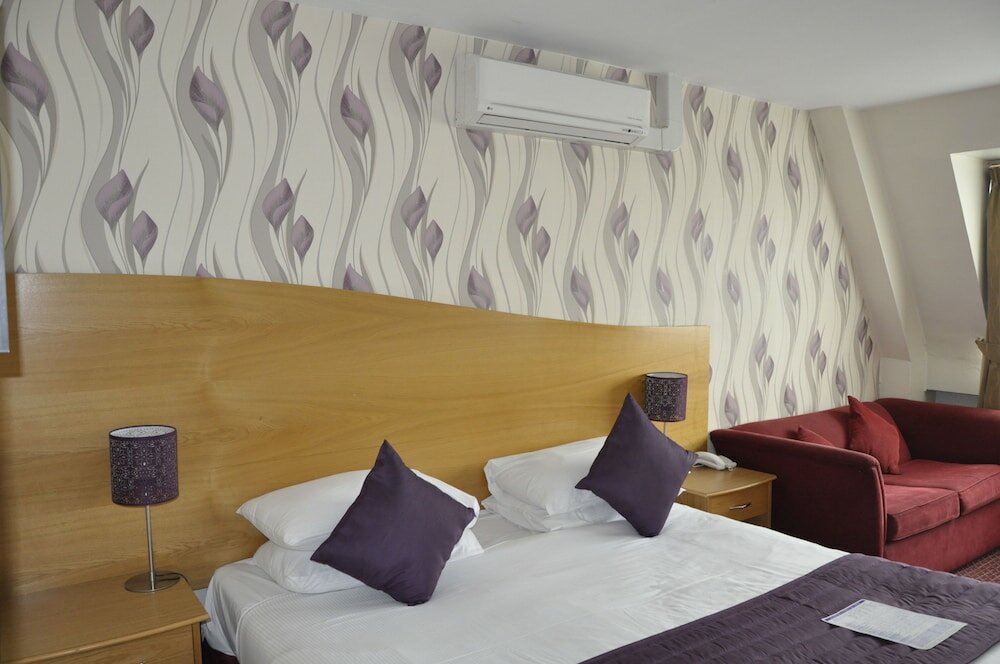 Фото Kensington Court Hotel