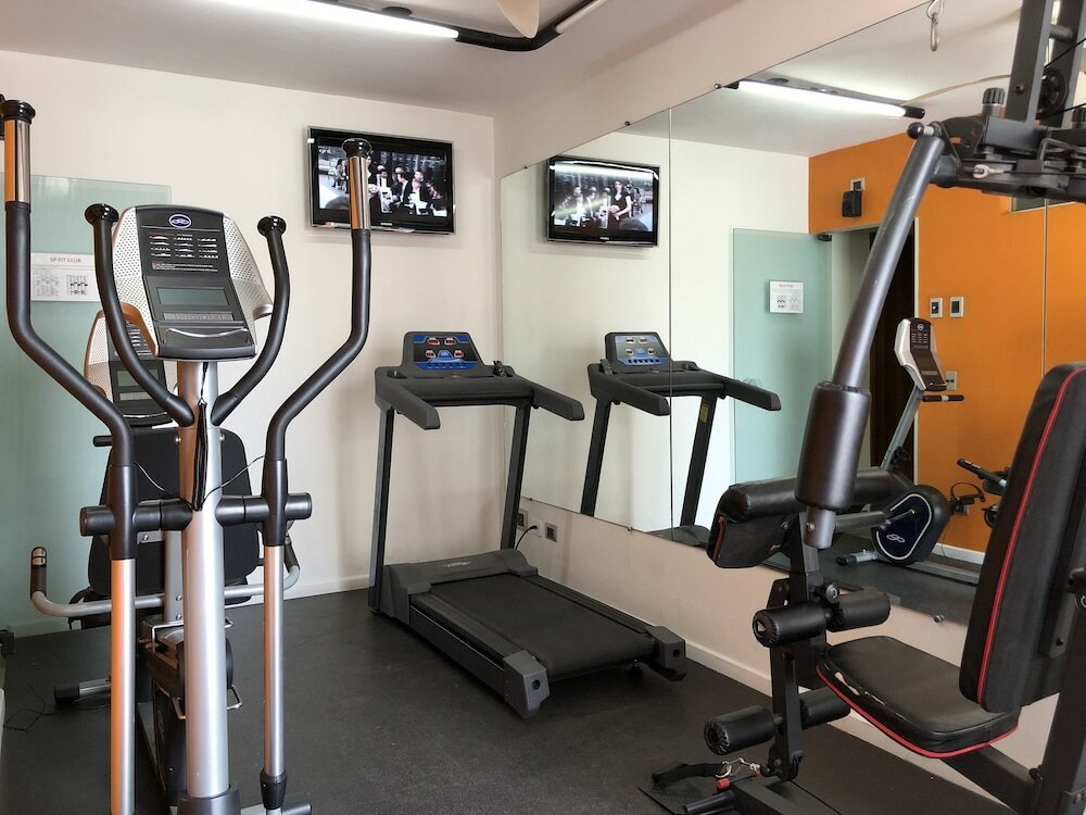 Фото Regent Park Hotel