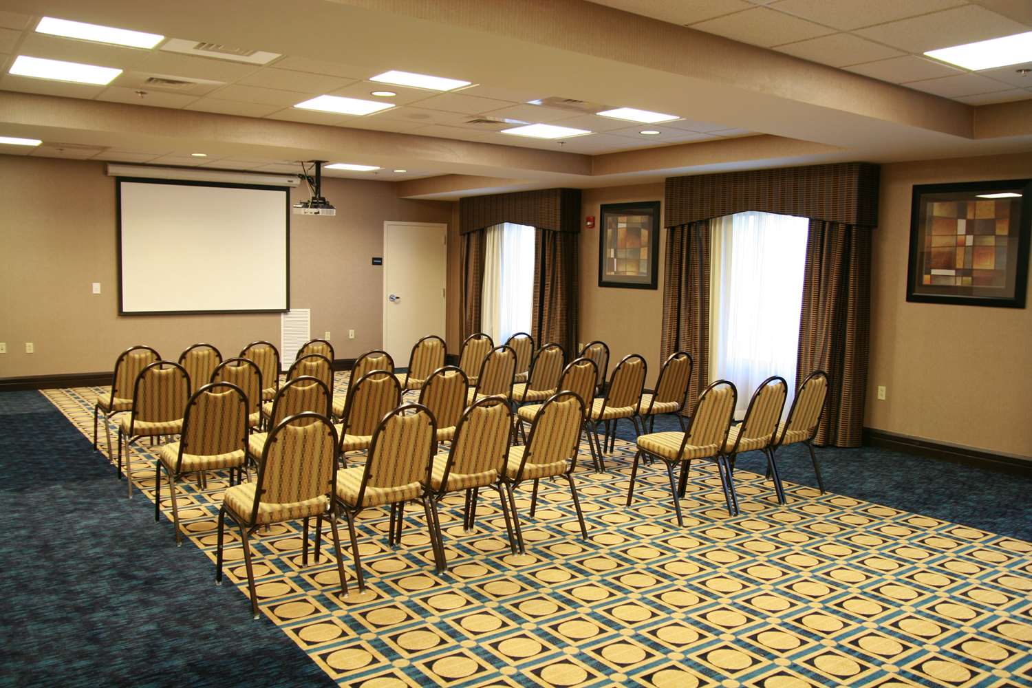 Фото Hampton Inn Topeka