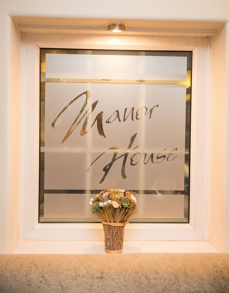 Фото The Manor House