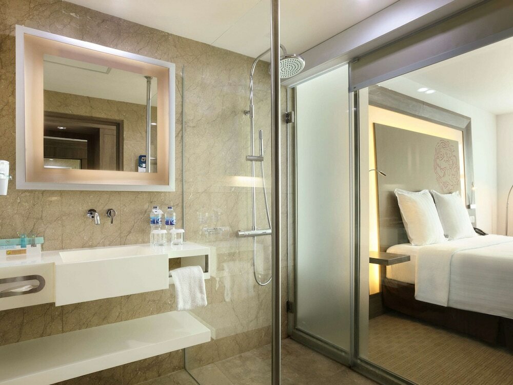 Фото Novotel Jakarta Gajah Mada