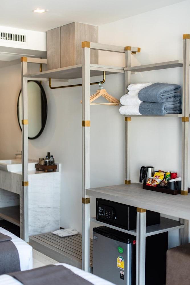 Фото Blackwoods Hotel Pattaya