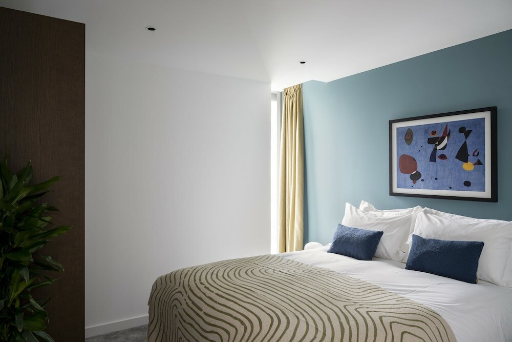 Фото Cove Landmark Pinnacle