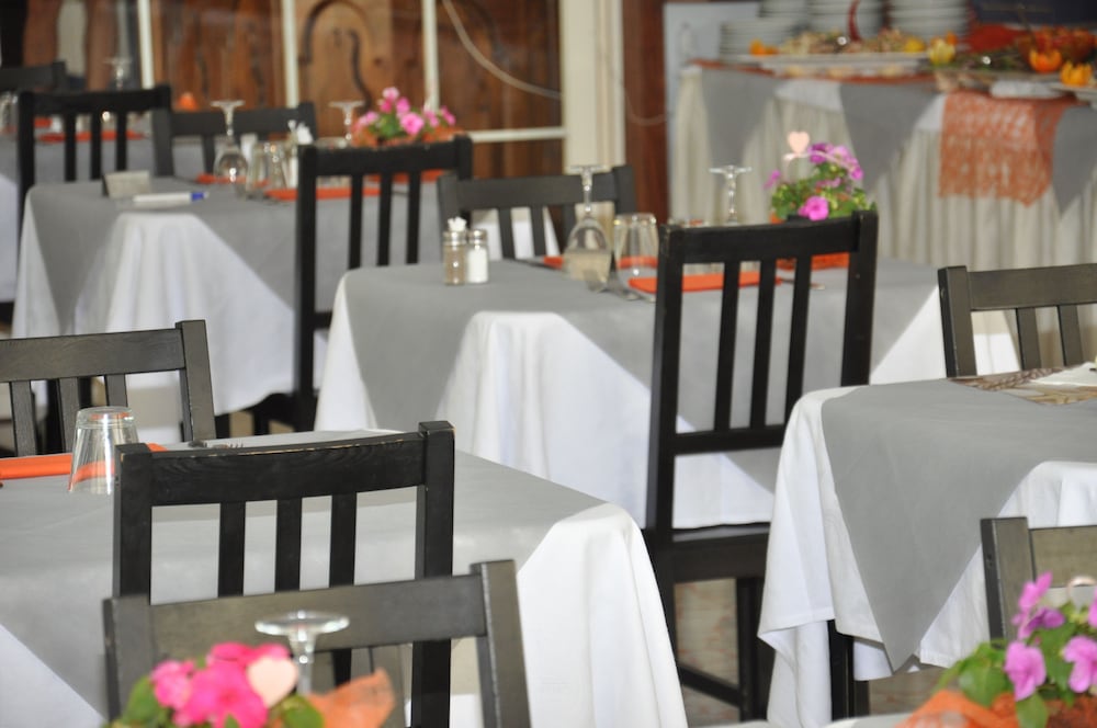 Фото Hotel Mirabella