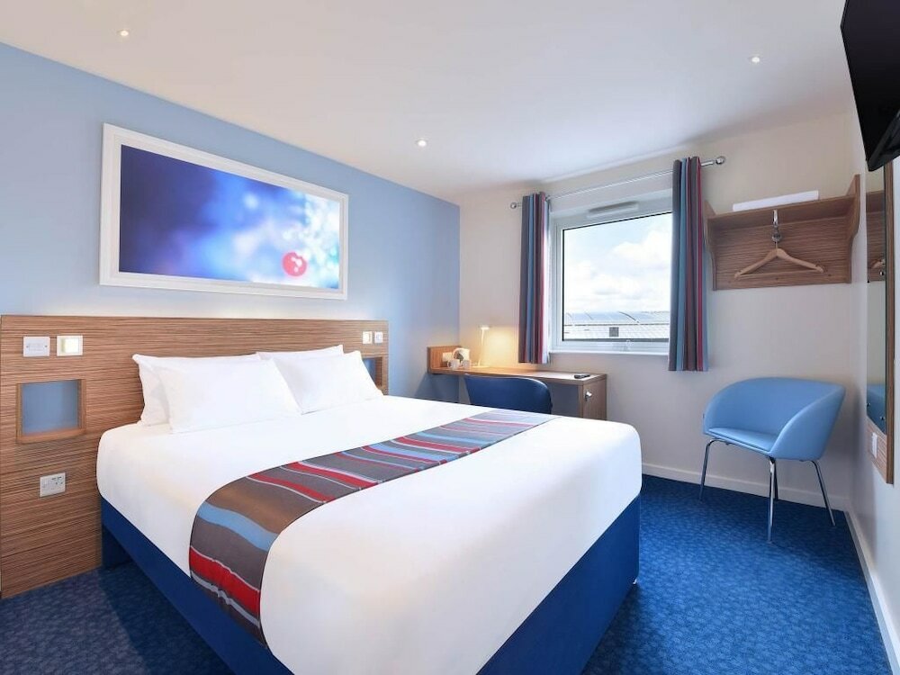 Фото Travelodge London Bethnel Green