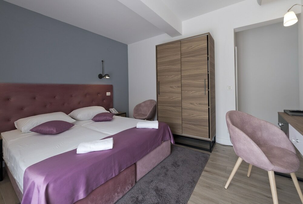 Фото Hotel Perla