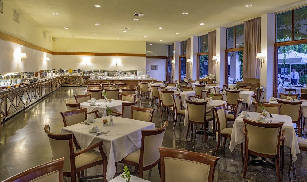 Фото Skiathos Palace Hotel