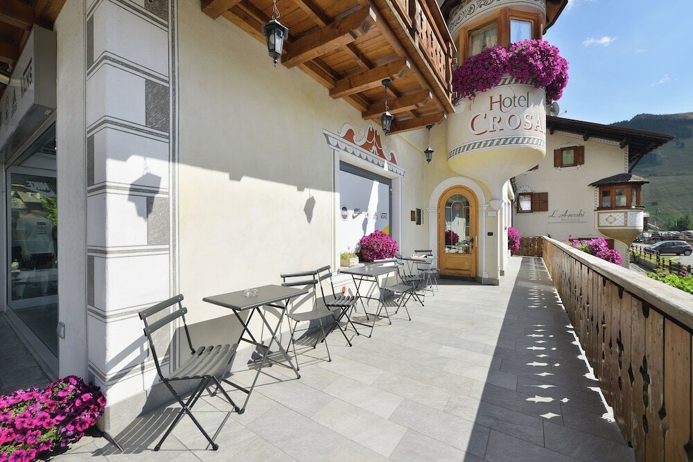 Фото Hotel Crosal