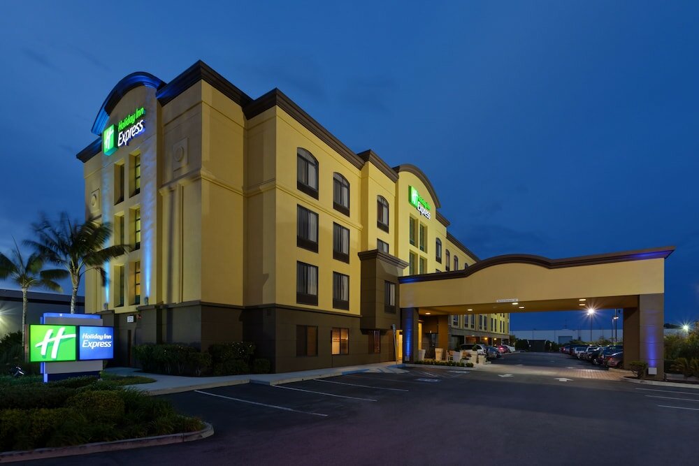 Фото Holiday Inn Express San Francisco-Airport North, an Ihg Hotel